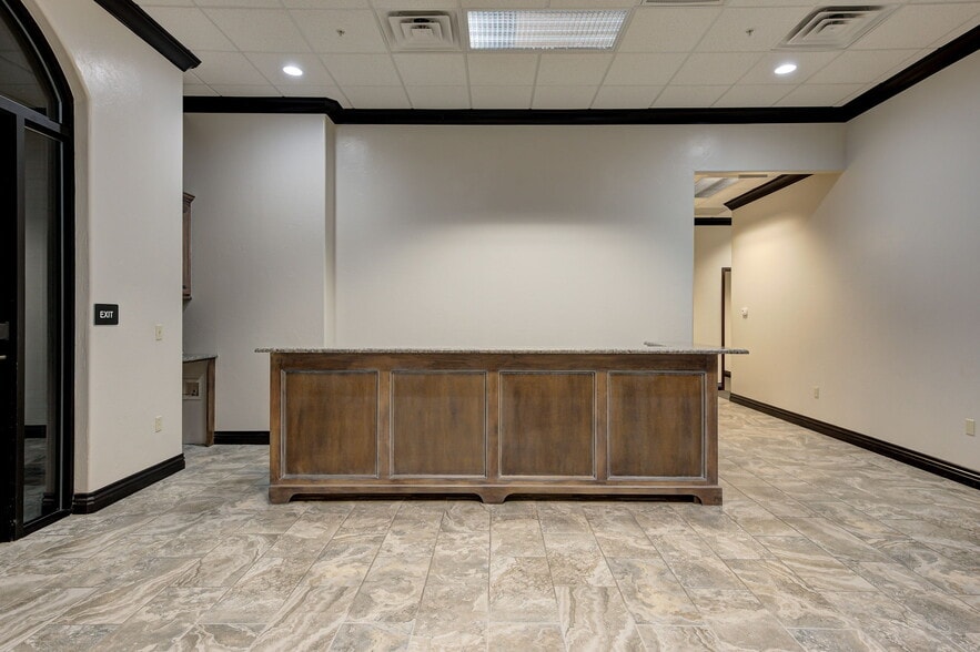 More Photos Of 4509-4513 Memorial Cir, Oklahoma City Office For Sale