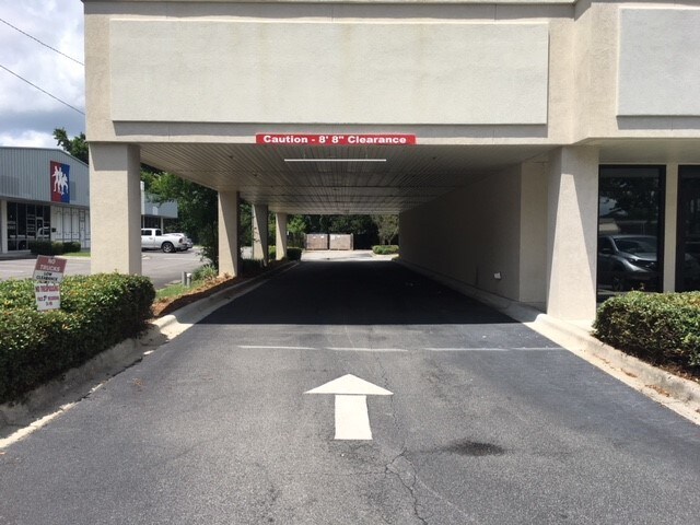 More Photos Of 48 W Montgomery Xrd, Savannah General Retail For Lease