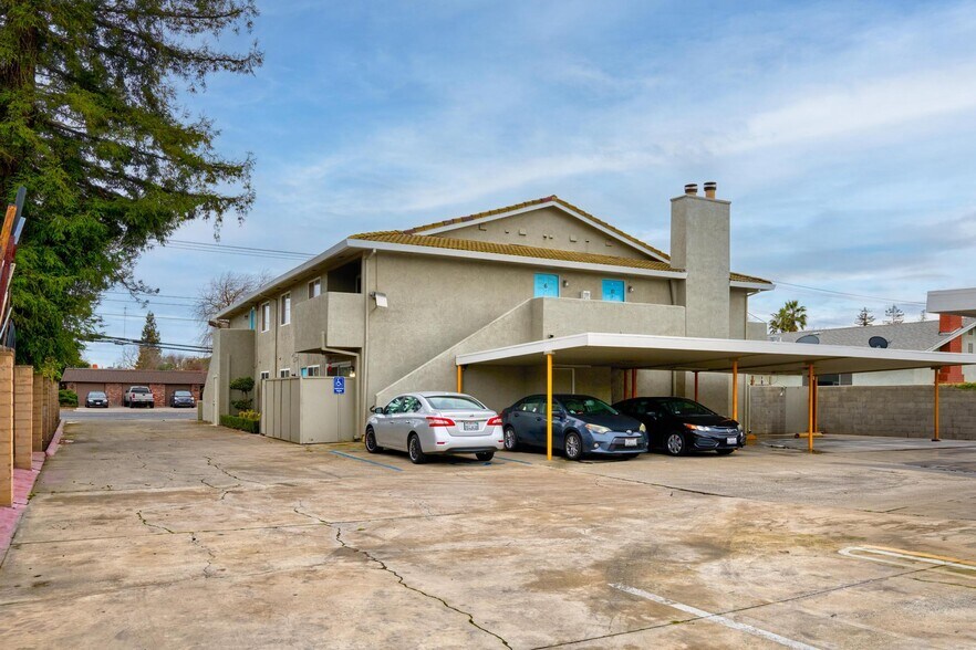 More Photos Of 3025 Tully Rd, Modesto Apartments For Sale