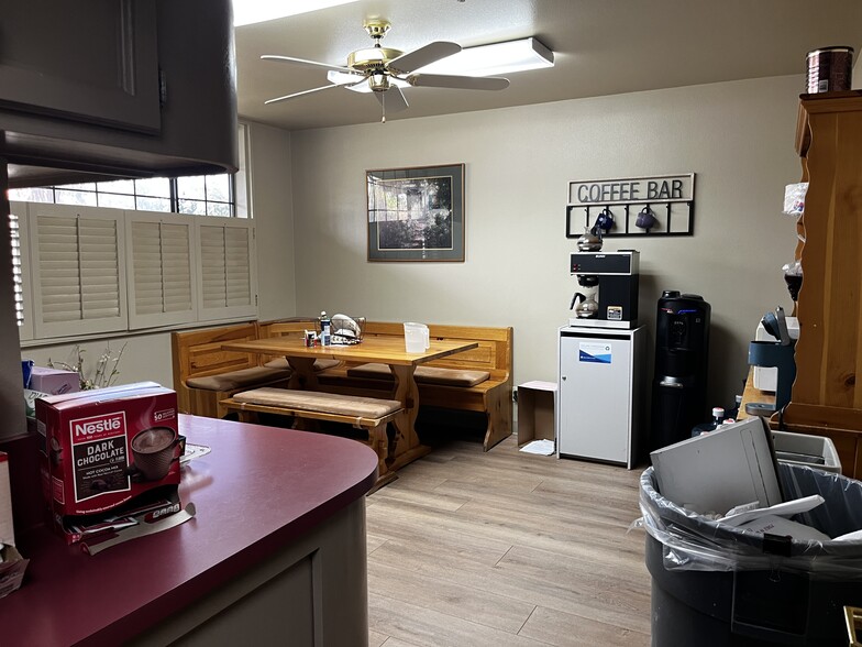 More Photos Of 3585 W Beechwood Ave, Fresno Office For Sale