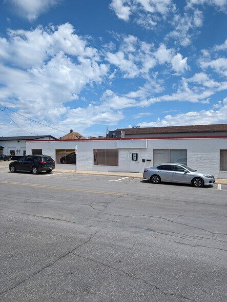 More Photos Of 114 W 4th St S, Newton General Retail For Sale