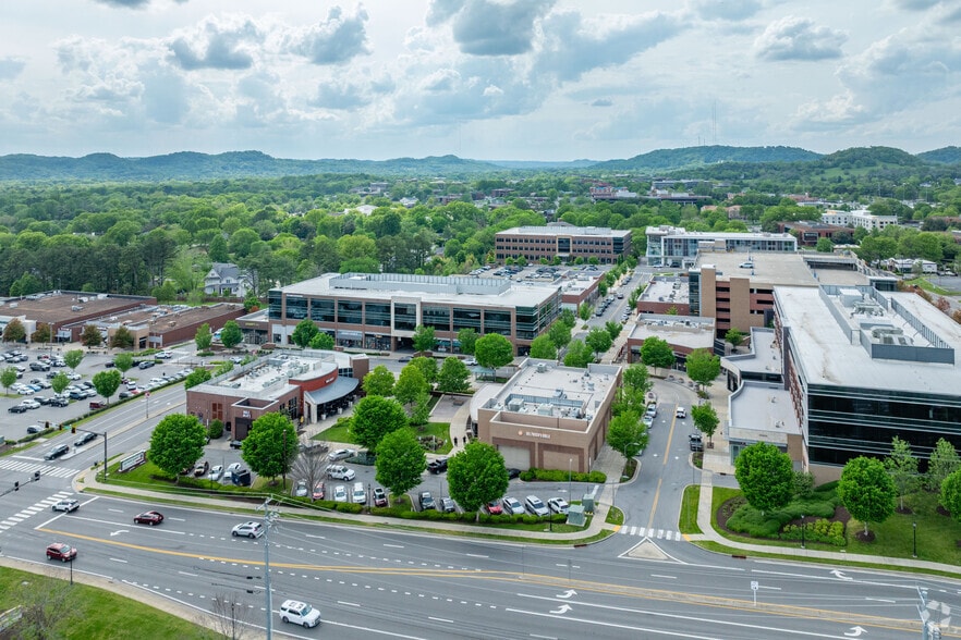 More Photos Of 111 Westwood Pl, Brentwood Office For Lease