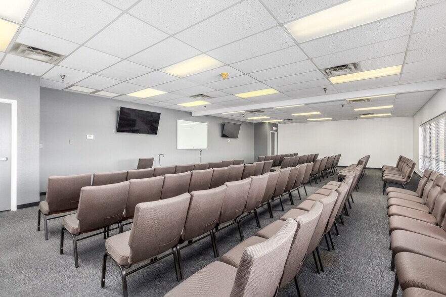 More Photos Of 655 E University Dr, Mesa Schools For Sale