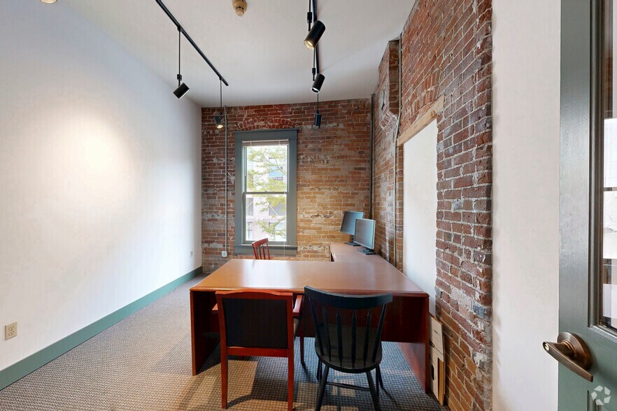 More Photos Of 1525 17th St, Denver Loft Creative Space For Lease