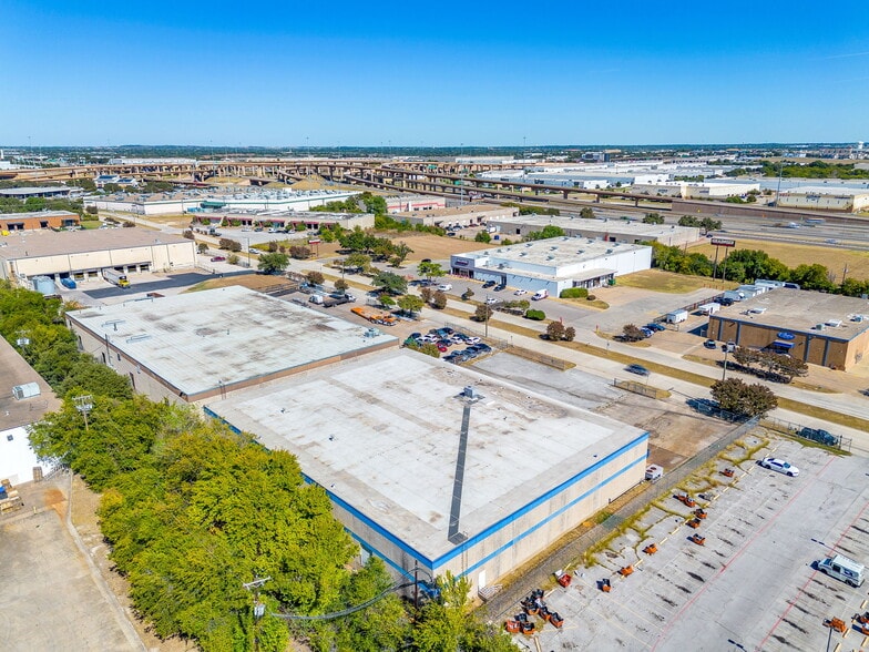 More Photos Of 4929 Northeast Pky, Fort Worth Distribution For Lease