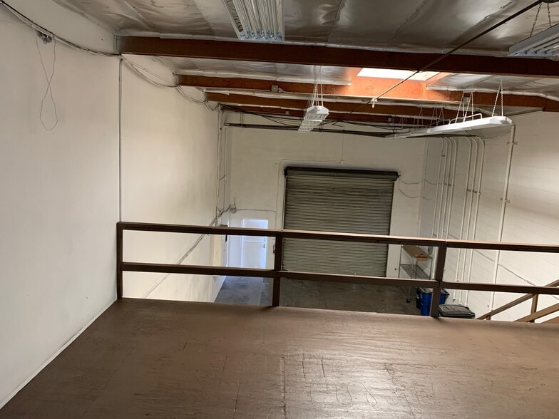 More Photos Of 1231-1241 E Warner Ave, Santa Ana Distribution For Lease