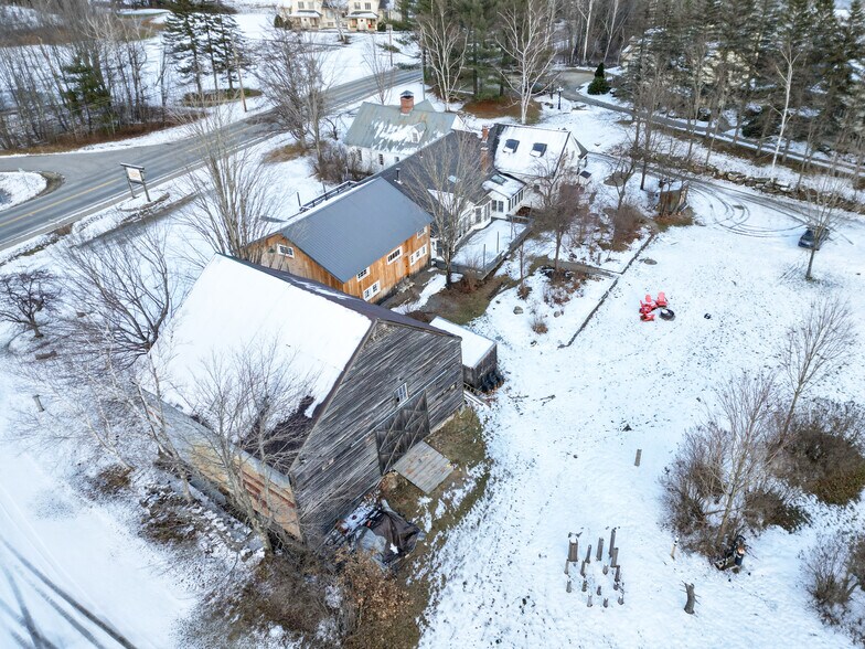 More Photos Of 193 Main St, Jackson Restaurant For Sale