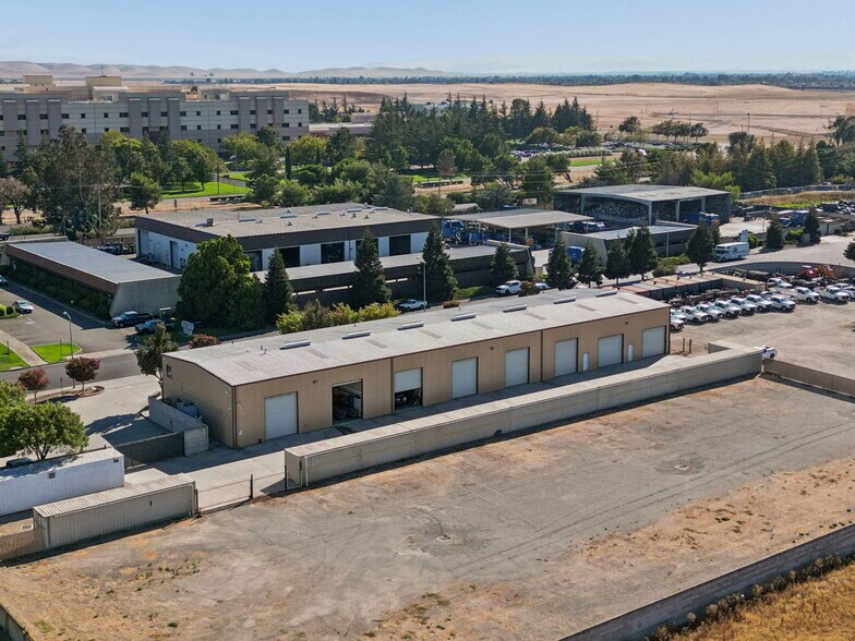 More Photos Of 2920 Industrial Court, Fairfield Land For Lease