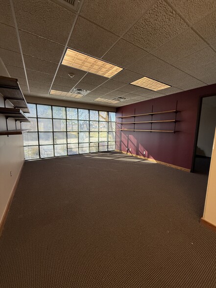 More Photos Of 6940 S Utica Ave, Tulsa Office For Sale