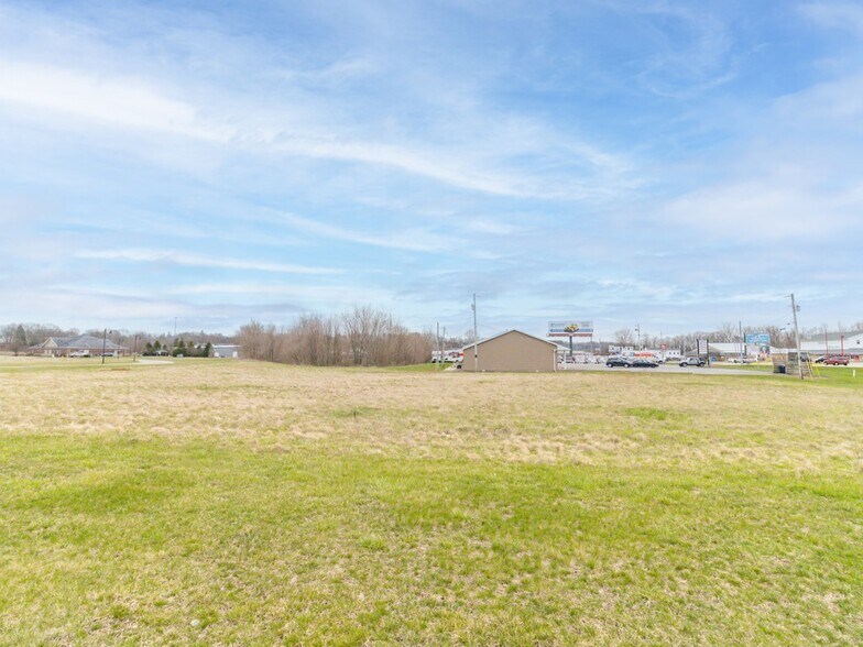 More Photos Of 5 N MEMORIAL Dr, New Castle Land For Sale