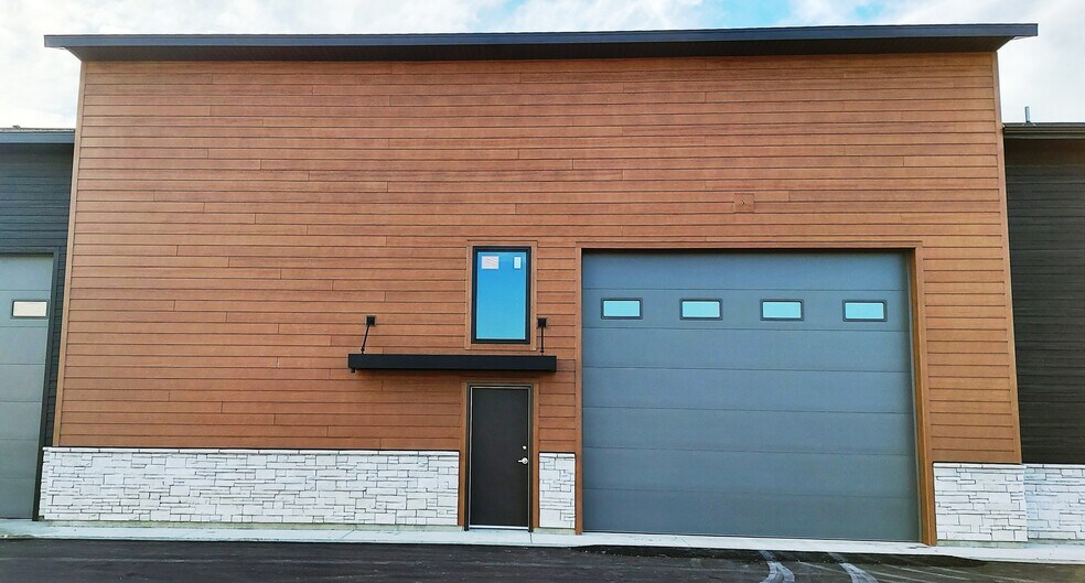 More Photos Of 940 McKinley Pky, Delano Light Manufacturing For Sale