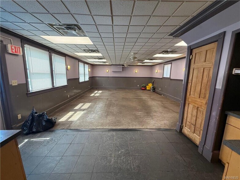 More Photos Of 504 Amherst St, Buffalo Storefront For Lease