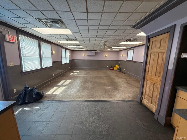 More Photos Of 504 Amherst St, Buffalo Storefront For Lease