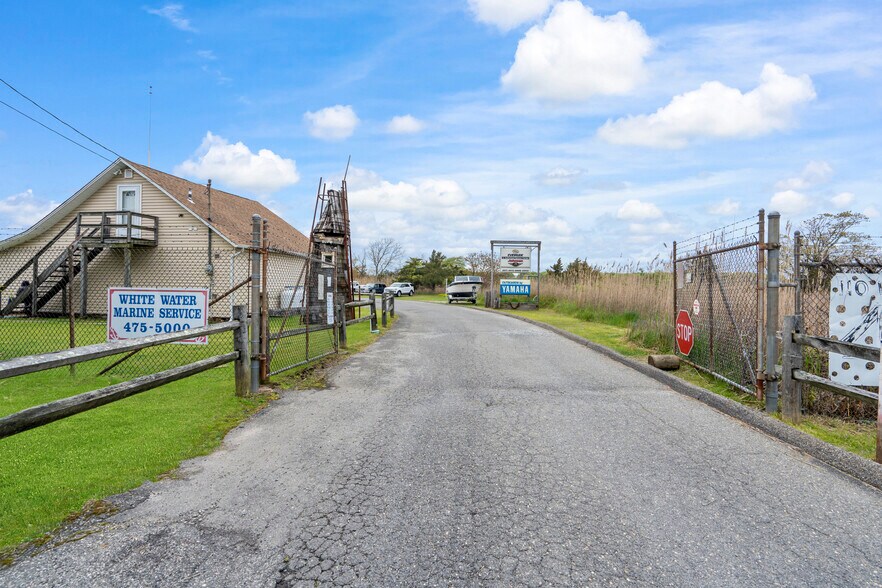 More Photos Of 300 Pine Neck Ave, East Patchogue Marina For Sale