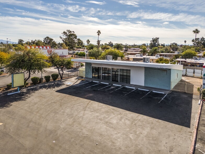 More Photos Of 6470 E 22nd St, Tucson Freestanding For Lease