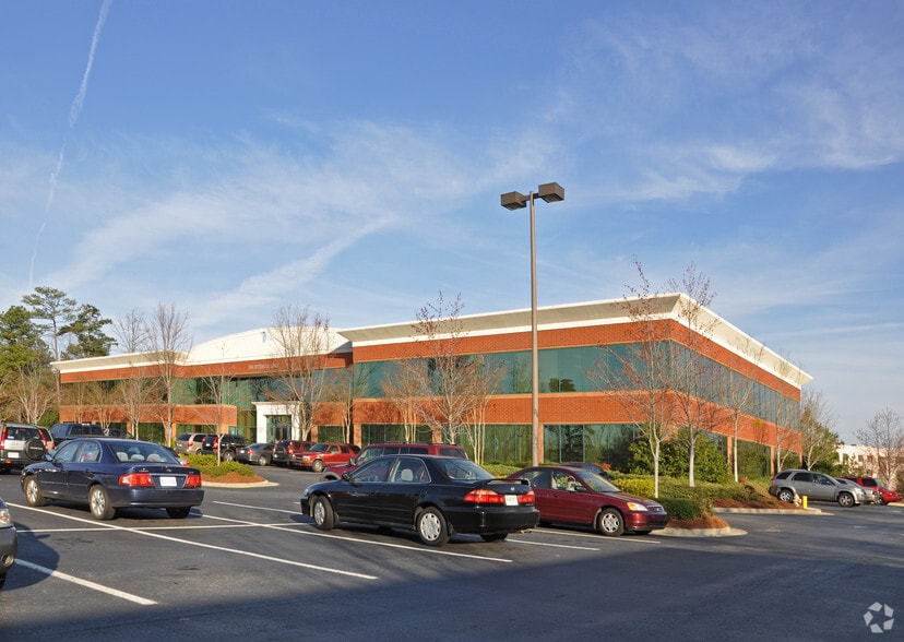 More Photos Of 1688 Phoenix Pky, College Park Unknown For Lease