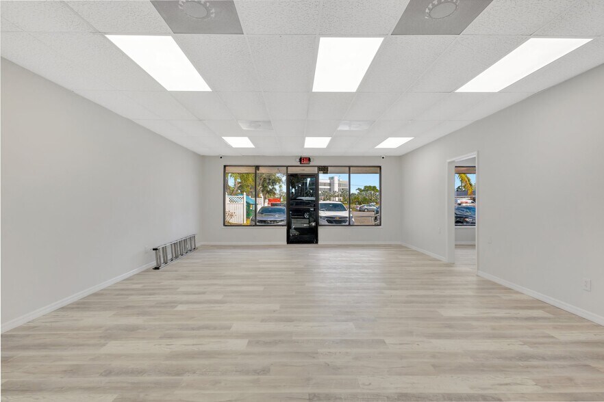 More Photos Of 7991-8031 S Us-1 Hwy, Port Saint Lucie Storefront Retail Office For Sale