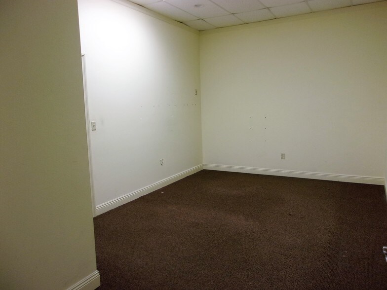 More Photos Of 2895 Highway 190, Mandeville Unknown For Lease