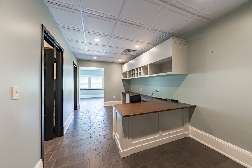 More Photos Of 145 School Rd, Mount Morris Office For Sale