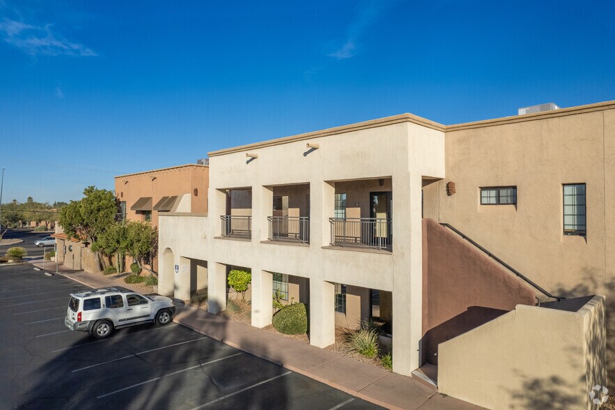 More Photos Of 2970 N Swan Rd, Tucson Unknown For Lease