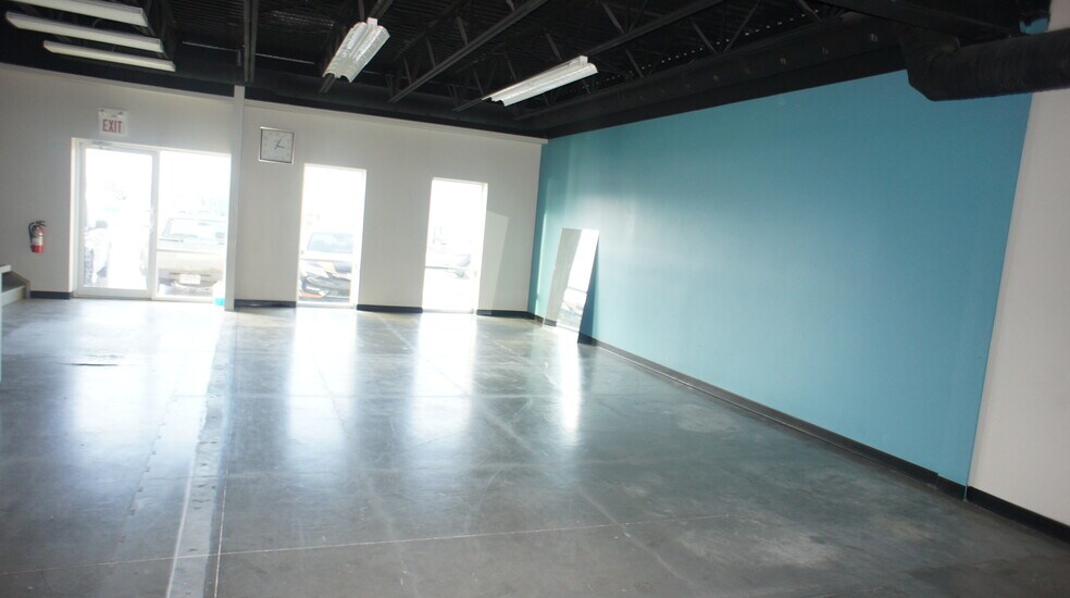 More Photos Of 280 Portage Clos, Sherwood Park Warehouse For Sale