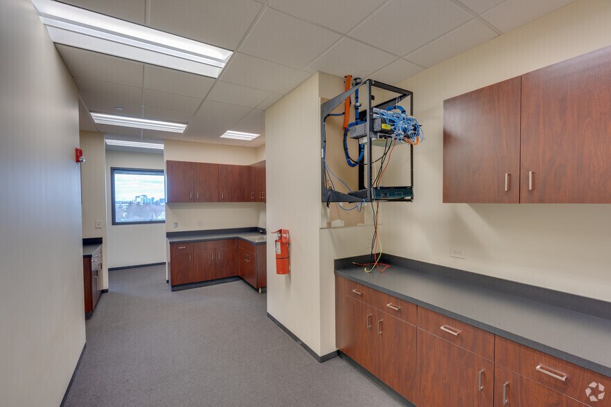 Photo of 3rd Floor Ste 2211/305