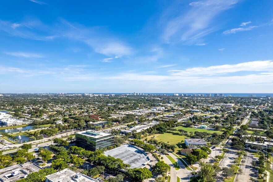 More Photos Of 700 W Hillsboro Blvd, Deerfield Beach Office For Lease
