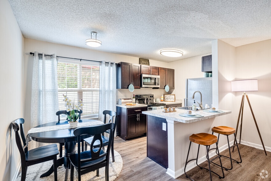 More Photos Of 6139 Edward St, Norfolk Apartments For Sale