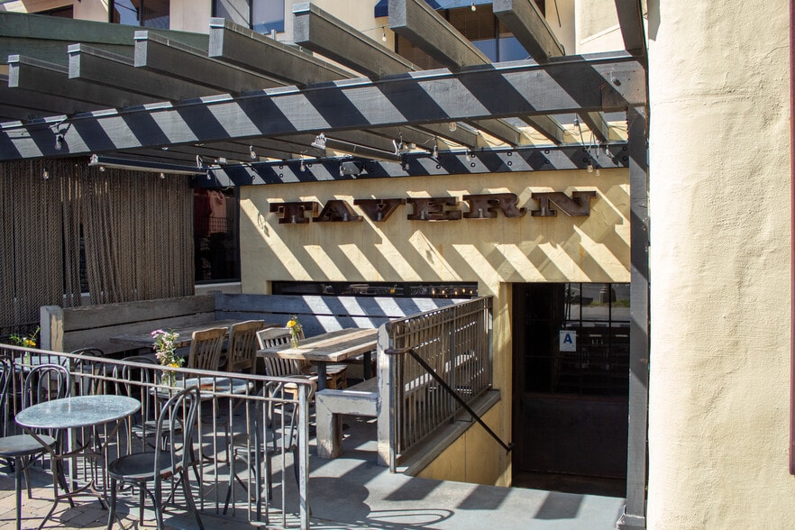 More Photos Of 1300-1330 Orange Ave, Coronado General Retail For Lease