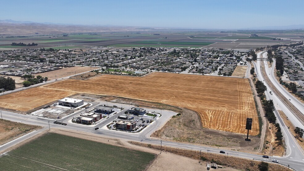 More Photos Of Walnut Ave, And 3rd Street, Greenfield Land For Sale