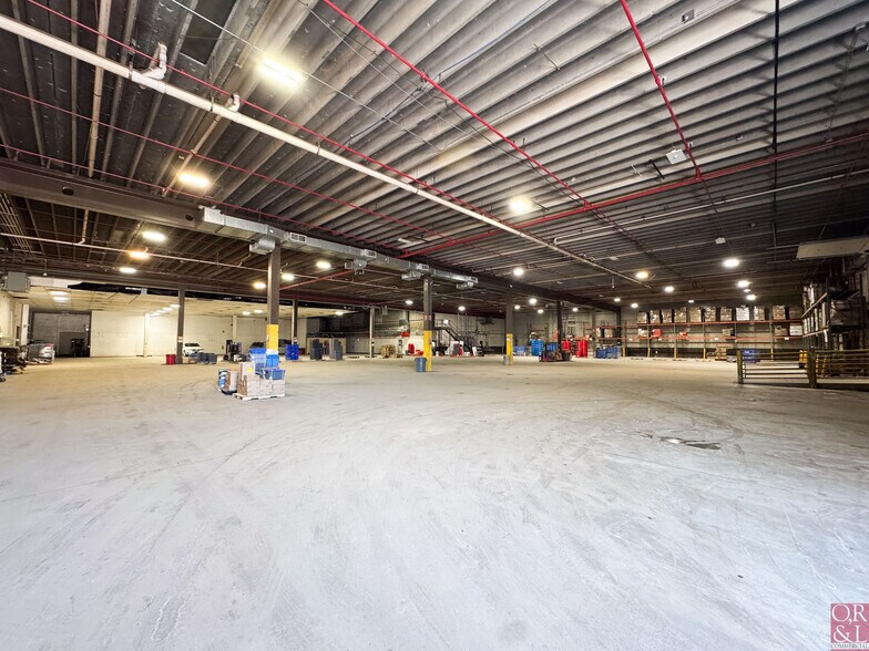 Primary Photo Of 45 Gracey Ave, Meriden Manufacturing For Lease