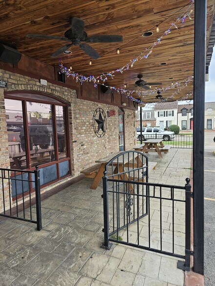 More Photos Of 6500 Westheimer Rd, Houston Freestanding For Sale