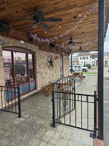 More Photos Of 6504 Westheimer Rd, Houston Freestanding For Sale