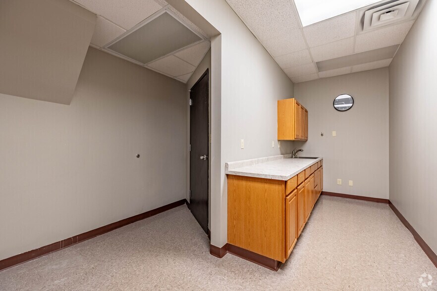 More Photos Of 3800 Red Bank Rd, Cincinnati Office For Sale