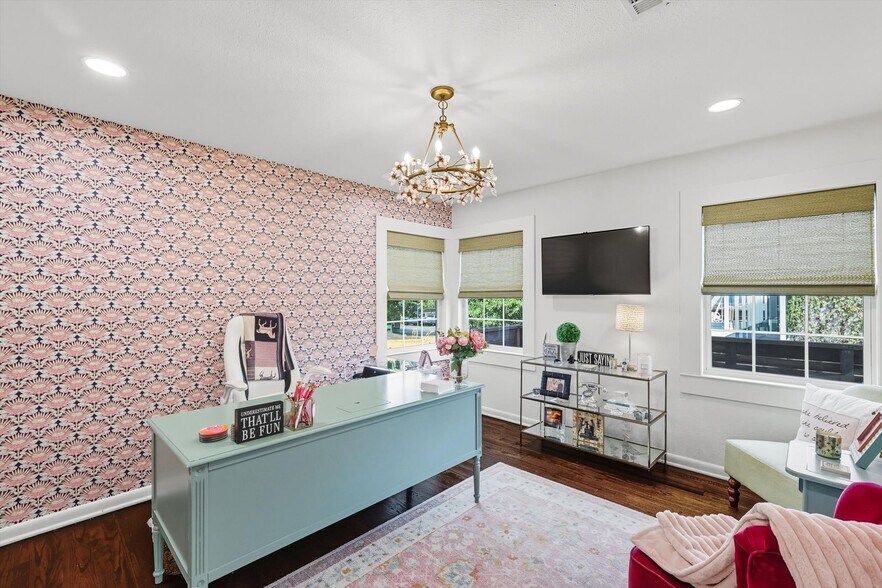 More Photos Of 3613 Washburn Ave, Fort Worth Loft Creative Space For Sale