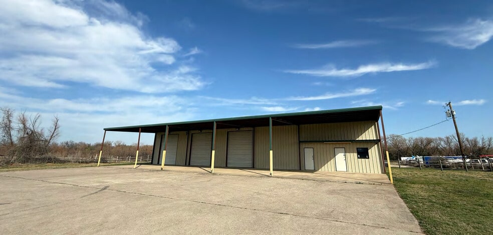 Primary Photo Of 501 Boyd Business Pky, Boyd Warehouse For Sale