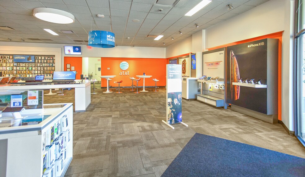 More Photos Of 2927 Ross Clark Cir, Dothan General Retail For Sale