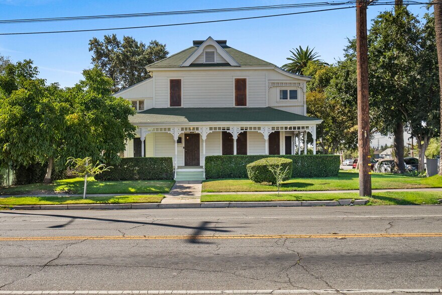 More Photos Of 591 W 9th St, San Bernardino Office For Sale