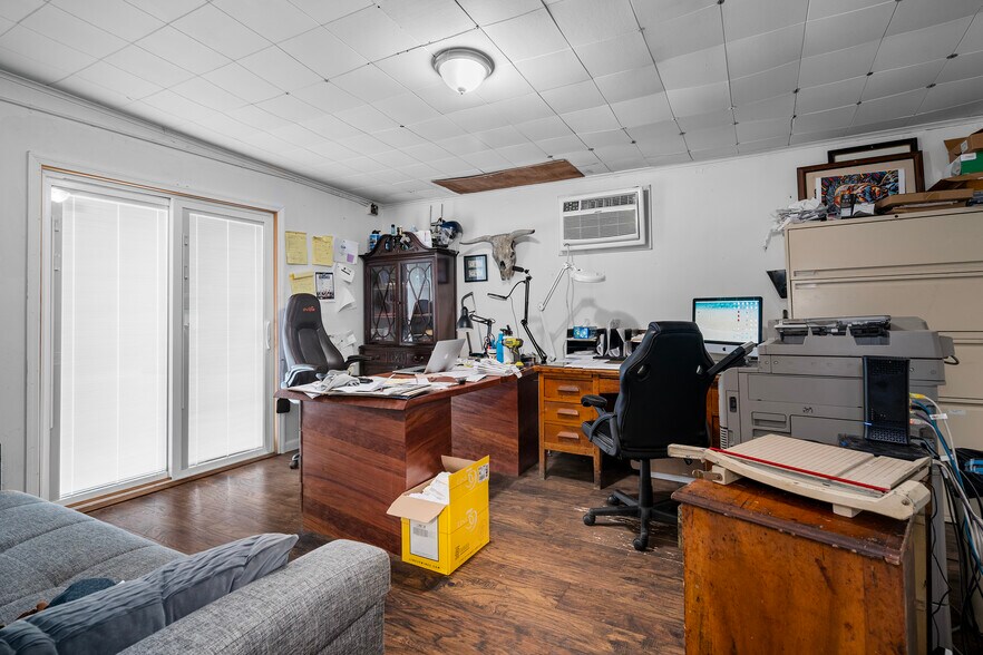 More Photos Of , Buffalo Specialty For Sale