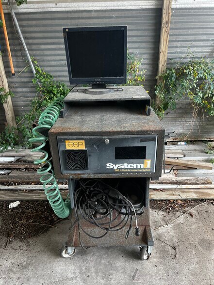 More Photos Of 1200 E Mulberry St, Angleton Auto Repair For Sale