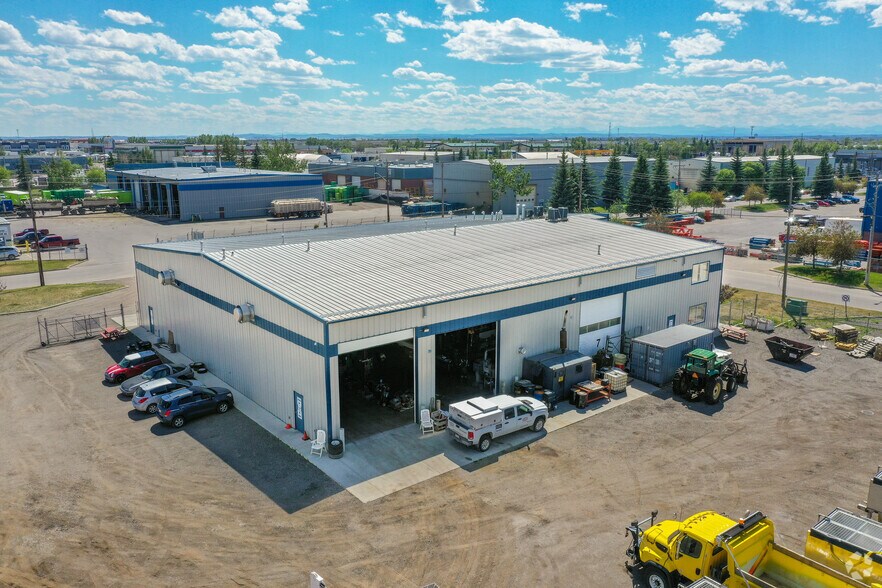 More Photos Of 5520 53rd Ave SE, Calgary Warehouse For Lease