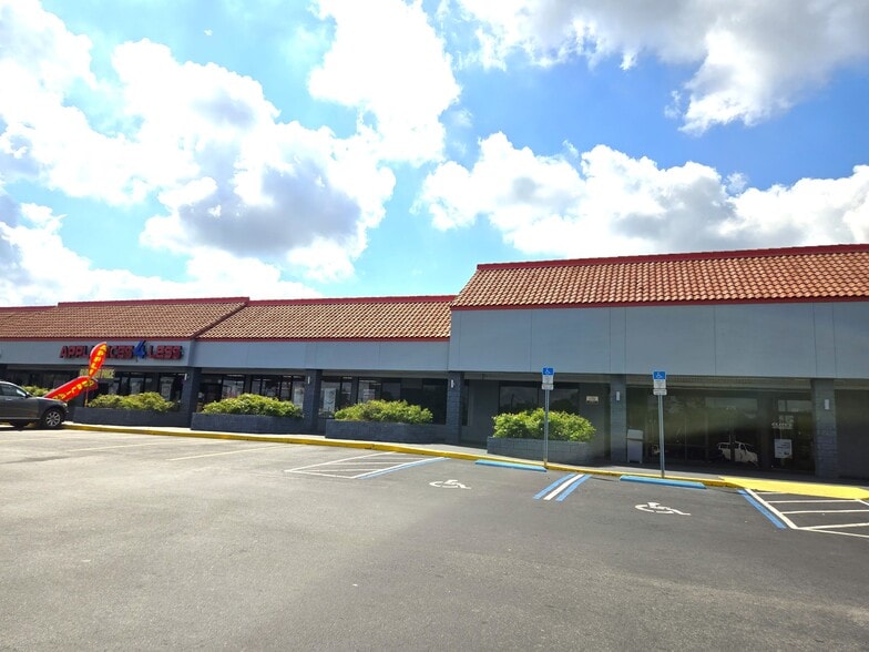 Primary Photo Of 200 W Ardice Ave, Eustis Unknown For Lease