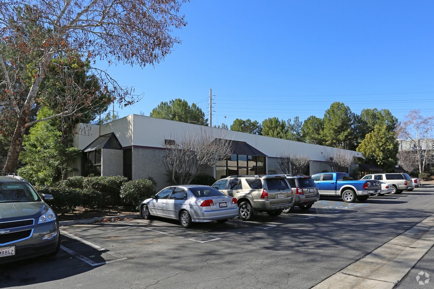 More Photos Of 301 Enterprise St, Escondido Manufacturing For Lease