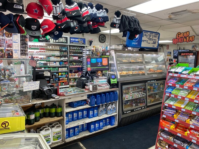 More Photos Of 1211 E Lewis St, Pasco Convenience Store For Sale