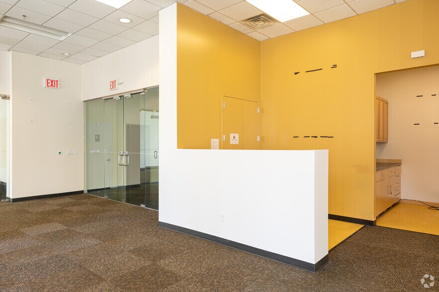 More Photos Of 250 E 49th St, New York Multifamily For Sale