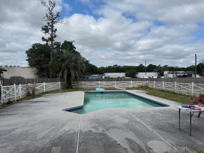 More Photos Of 5517 Shad Rd, Jacksonville Land For Sale