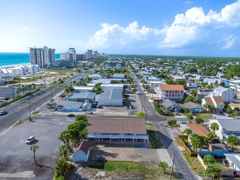 More Photos Of 4021 Dolphin Dr, Panama City Apartments For Sale