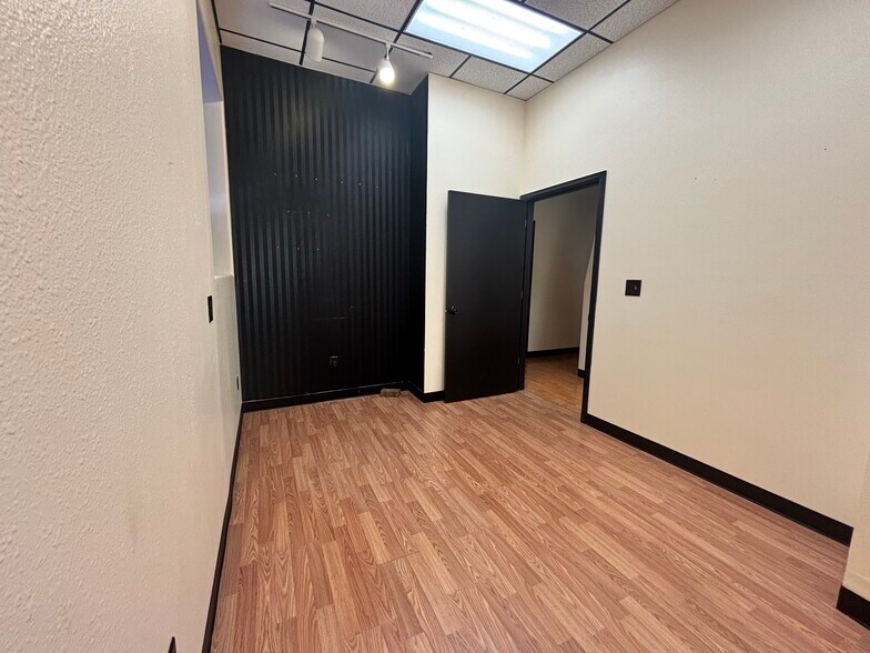 More Photos Of 409 N Grand Ave, Pueblo Office For Lease