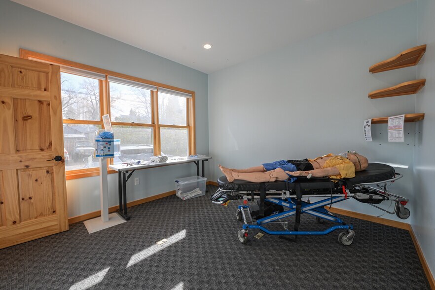 More Photos Of 322 N Main St, Gunnison Office Residential For Sale