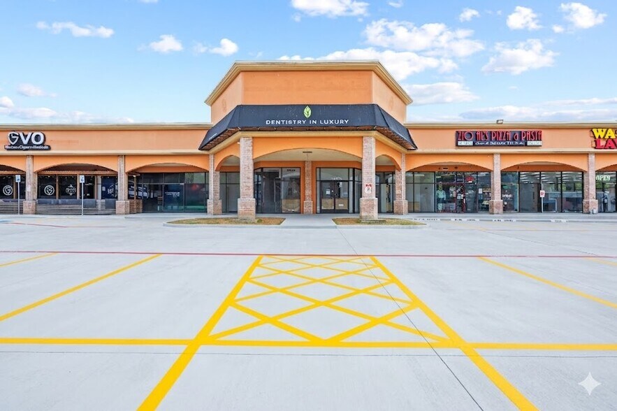 Primary Photo Of 3920-3950 Rosemeade Pky, Dallas General Retail For Lease